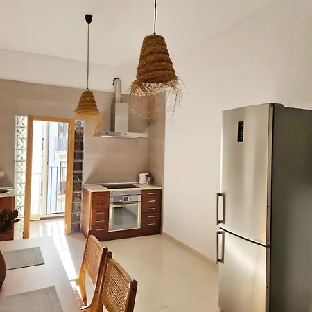 Atico Con Terraza En La Zona Del Carmen Apartment *
